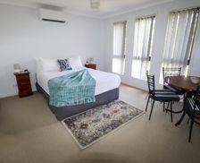 Australia QLD Morayfield vacation rental compare prices direct by owner 25080089