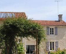 France Pays de la Loire Saint-Martin-sous-Mouzeuil vacation rental compare prices direct by owner 15299085