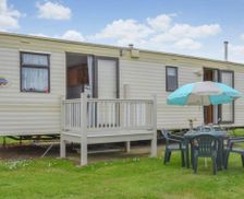 United Kingdom England Bacton vacation rental compare prices direct by owner 23707034