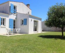 France Nouvelle-Aquitaine Saint-Denis-d'Oléron vacation rental compare prices direct by owner 3868397