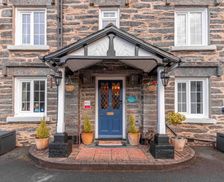United Kingdom Gwynedd Betws-y-coed vacation rental compare prices direct by owner 17701049