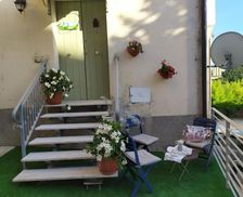 Italy Campania Campolattaro vacation rental compare prices direct by owner 14241485