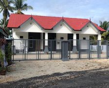 Malaysia Terengganu Kemasik vacation rental compare prices direct by owner 26826086