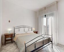 Italy Liguria Varigotti vacation rental compare prices direct by owner 15528137