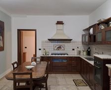 Italy Abruzzo Barisciano vacation rental compare prices direct by owner 26792574