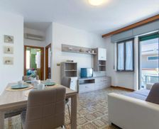 Italy Abruzzo Tortoreto Lido vacation rental compare prices direct by owner 28055580