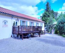 France Auvergne Pradelles vacation rental compare prices direct by owner 27049352