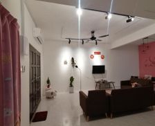 Malaysia Melaka Taman Bukit Katil Indah vacation rental compare prices direct by owner 5561982