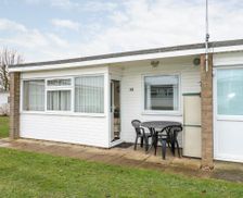 United Kingdom Norfolk Great Yarmouth vacation rental compare prices direct by owner 14617070