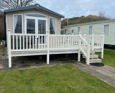 United Kingdom  Prestatyn vacation rental compare prices direct by owner 36309056