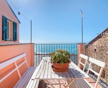 Italy Liguria Bonassola vacation rental compare prices direct by owner 33215812