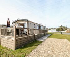 United Kingdom Norfolk Great Yarmouth vacation rental compare prices direct by owner 28259939