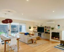 Australia Victoria Point Lonsdale vacation rental compare prices direct by owner 15797849