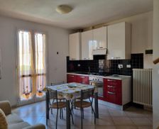 Italy Tuscany Cecina Marina vacation rental compare prices direct by owner 29422316