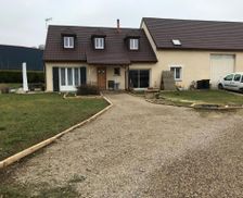 France Burgundy Petit Vaux vacation rental compare prices direct by owner 29319740