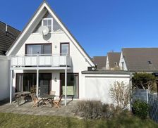 Germany Rügen Breege vacation rental compare prices direct by owner 23718045