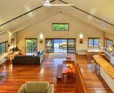 New Zealand Hawke's Bay Mahia vacation rental compare prices direct by owner 28420324