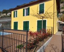 Italy Liguria Arma di Taggia vacation rental compare prices direct by owner 28210232