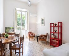 Italy CT Catania vacation rental compare prices direct by owner 29315136