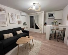 France Languedoc-Roussillon Montpellier vacation rental compare prices direct by owner 26965820