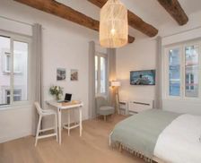 France Provence-Alpes-Côte d'Azur Marseille vacation rental compare prices direct by owner 9108243