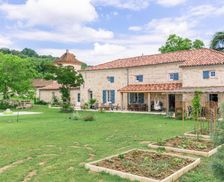 France Aquitaine Saint-Jean-de-Thurac vacation rental compare prices direct by owner 28430720