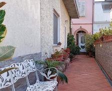 Italy Tuscany Torre del Lago Puccini vacation rental compare prices direct by owner 26883650