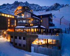 Italy Valle d'Aosta Breuil-Cervinia vacation rental compare prices direct by owner 13727451