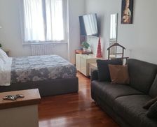 Italy Lombardy Rho vacation rental compare prices direct by owner 26981401