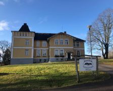 Sweden Västra Götaland Vargön vacation rental compare prices direct by owner 14596107