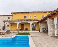 Croatia Istria Sveti Lovrec vacation rental compare prices direct by owner 28397309