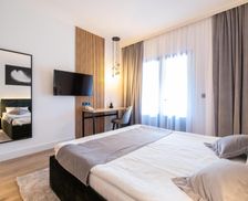 Romania Bacău Comăneşti vacation rental compare prices direct by owner 15161116