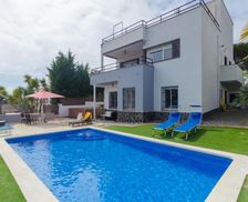 Spain Costa Brava Sant Pol de Mar vacation rental compare prices direct by owner 29141082