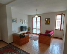 Italy Umbria Bevagna vacation rental compare prices direct by owner 29587239