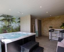 France Nouvelle-Aquitaine Paulin vacation rental compare prices direct by owner 10407050