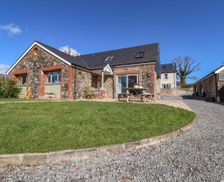 United Kingdom Mid Wales Carmarthen vacation rental compare prices direct by owner 13103169