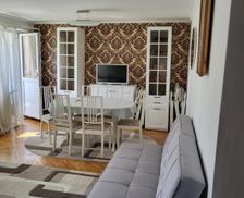 Romania Maramureş Baia Mare vacation rental compare prices direct by owner 33240123