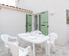 France Languedoc-Roussillon GRUISSAN vacation rental compare prices direct by owner 27576550