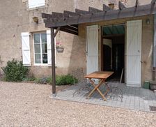 France Burgundy Fours vacation rental compare prices direct by owner 13605435