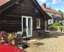 United Kingdom Norfolk Saxlingham Thorpe vacation rental compare prices direct by owner 26772956