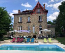 France Auvergne Cosne-dʼAllier vacation rental compare prices direct by owner 13672946