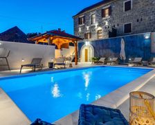 Croatia Split-Dalmatia County Tugare vacation rental compare prices direct by owner 28486871