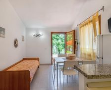 Italy Tuscany Capoliveri vacation rental compare prices direct by owner 4369522