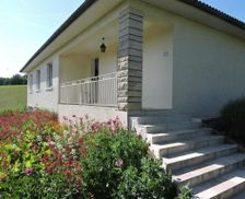 France Nouvelle-Aquitaine Agonac vacation rental compare prices direct by owner 4101195