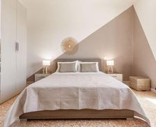 Italy Sardinia Arzachena vacation rental compare prices direct by owner 27728535