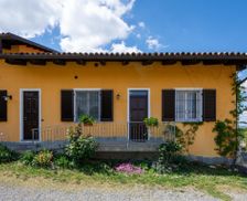 Italy Piedmont Vinchio vacation rental compare prices direct by owner 29146062