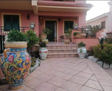 Italy Sicily Brucoli vacation rental compare prices direct by owner 33241348