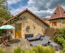 France Nouvelle-Aquitaine Saint-Pompont vacation rental compare prices direct by owner 4650479