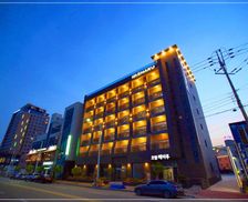 South Korea Jeollanam-Do Gwangyang vacation rental compare prices direct by owner 13829845