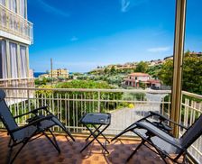 Italy Liguria San Lorenzo al Mare vacation rental compare prices direct by owner 28295396